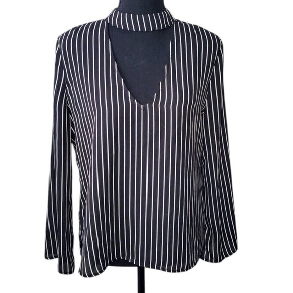 FOREVER 21 | V Neck Black & White Stripe Blouse - Picture 1 of 6
